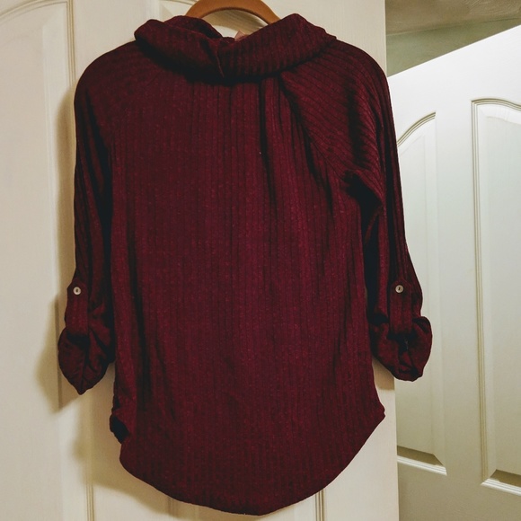 No boundaries ♥️ 3/4 sleeve pullover S - Picture 3 of 4